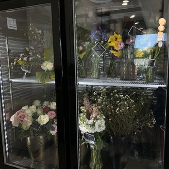 Stemistry - Bouquet fridge - Coffee & Tea Near Me - Scottsdale, Arizona Stemistry - Bouquet fridge - Coffee & Tea Near Me - Scottsdale, Arizona