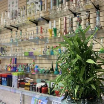elfbar nachfüll pod läuft aus ONE STOP SMOKE SHOP - Updated May 2026 - 15 Photos - 1591 N Buffalo Dr, Las  Vegas, Nevada - Vape Shops - Phone Number