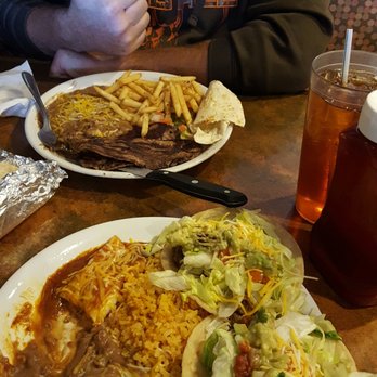 Dos Amigos - carne asada special. and muy macho combo 2 tacos and one enchilada. tasted great. - Mexican Near Me - Salome, Arizona Dos Amigos - carne asada special. and muy macho combo 2 tacos and one enchilada. tasted great. - Mexican Near Me - Salome, Arizona