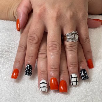 Top Line Nails & Spa - Nail Salons Near Me - Gilbert, Arizona Top Line Nails & Spa - Nail Salons Near Me - Gilbert, Arizona