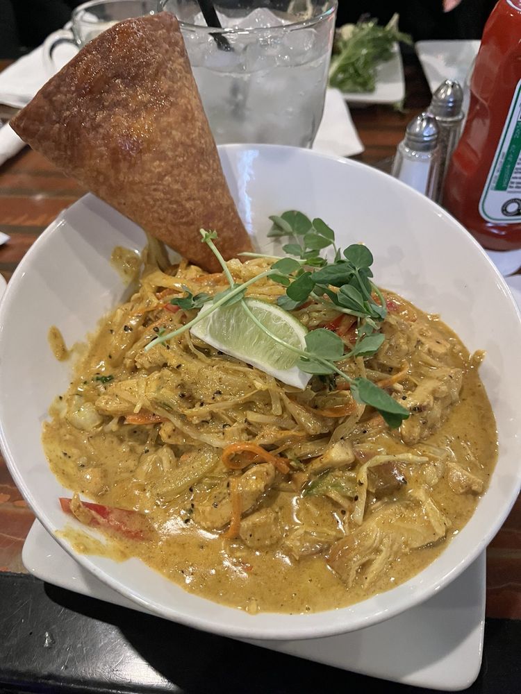 TIN CUP SPORTS GRILL Updated August 2024 13 Photos & 32 Reviews 1540 N Service Road W