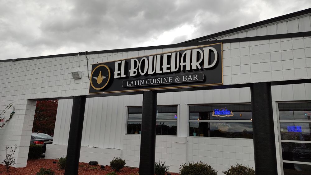 El Boulevard Latin Cuisine & Bar