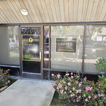 Giclee Kings - Front of the shop - Printing Services Near Me - Sacramento, California Giclee Kings - Front of the shop - Printing Services Near Me - Sacramento, California