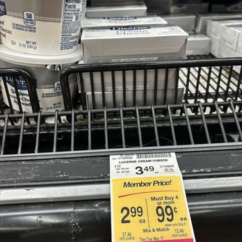 Pavilions - 3.14 (2026) Oh I'm taking advantage of this deal! Hubby wanted Lots of cream cheese. I'm getting 4 - Grocery Near Me - South Pasadena, California
