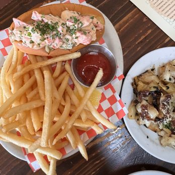 Found Oyster - lobster bisque roll, cabbage salad. - Seafood Near Me - Los Angeles, California