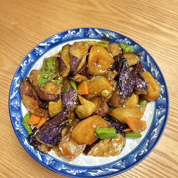 Green Dragon BBQ Restaurant - Stir fry eggplant potatoes - Chinese Near Me - New Milford, New Jersey Green Dragon BBQ Restaurant - Stir fry eggplant potatoes - Chinese Near Me - New Milford, New Jersey