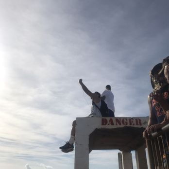 Diamond Head State Monument - Selfie - Parks Near Me - Honolulu, Hawaii