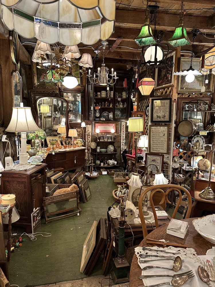 Wiswall House Antiques Image