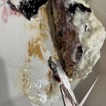 Cinnzeo Bakery Cafe - Bakeries Near Me - Burnaby, British Columbia