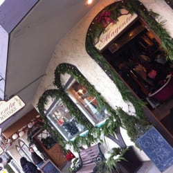Magenta Boutique - Facade