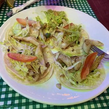 Calypso's - Fish is sooooo good. Quality. Cant believe the price. Very worth it. - Seafood Near Me - Cancún, ROO Calypso's - Fish is sooooo good. Quality. Cant believe the price. Very worth it. - Seafood Near Me - Cancún, ROO