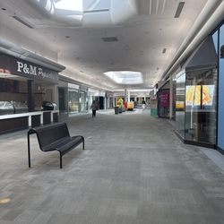 Albany Mall - Inside