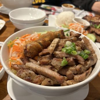 Pho Saigon 3 - Bun with grilled pork and spring roll - Vietnamese Near Me - Mount Pocono, Pennsylvania Pho Saigon 3 - Bun with grilled pork and spring roll - Vietnamese Near Me - Mount Pocono, Pennsylvania