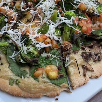 SunCafe - White Truffle Pizza. 10/10 - Vegan Near Me - Studio City, California SunCafe - White Truffle Pizza. 10/10 - Vegan Near Me - Studio City, California