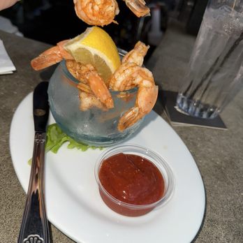 Captain Jack's Island Grill - Shrimp cocktail-$17.50 /Too expensive for what you get - American Near Me - Lahaina, Hawaii