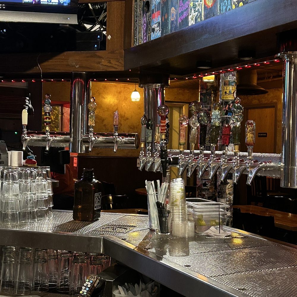 Fitger's Brewhouse Brewery and Grille - Beers on tap - Brewpubs Near Me - Duluth, Minnesota Fitger's Brewhouse Brewery and Grille - Beers on tap - Brewpubs Near Me - Duluth, Minnesota