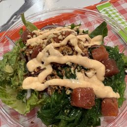2. Da Kine Poke Bowl 2. Da Kine Poke Bowl