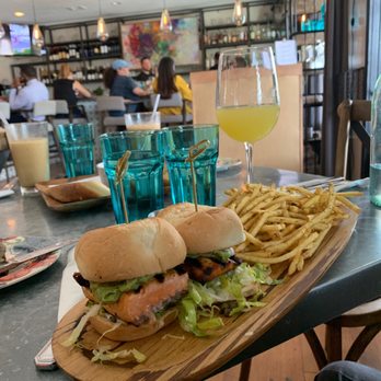 Leeland House - salmon sliders and mimosa - Breakfast & Brunch Near Me - Houston, Texas Leeland House - salmon sliders and mimosa - Breakfast & Brunch Near Me - Houston, Texas