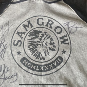 La Z Acres Campground - Whole band signed my hoodie I bought - Campgrounds Near Me - Nashport, Ohio