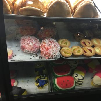 El Prado Bakery - Desserts Near Me - El Paso, Texas