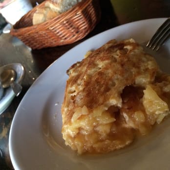 Bodega de la Ardosa - Best tortilla - Wine Bars Near Me - Madrid, M Bodega de la Ardosa - Best tortilla - Wine Bars Near Me - Madrid, M