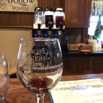 Brook Hollow Winery - Wineries Near Me - Columbia, New Jersey