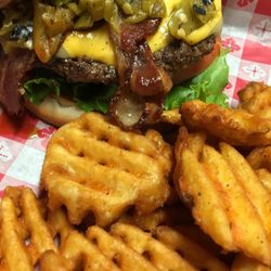 Green Chilli Burger, waffle fries