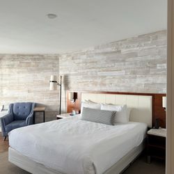 SeaCrest OceanFront Hotel - Oceanview king room