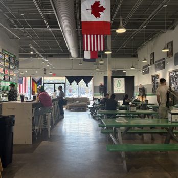 Slackers Brewing - Inside area - Brewpubs Near Me - Austin, Texas