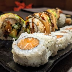 Sushi California - Black Dragon, Salmon Maki
