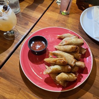 Avenida Restaurant - Filipino Near Me - San Mateo, California