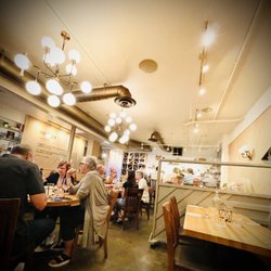 Il Posto - Casual & upbeat interior .. Thx to Holly our super friendly server!!