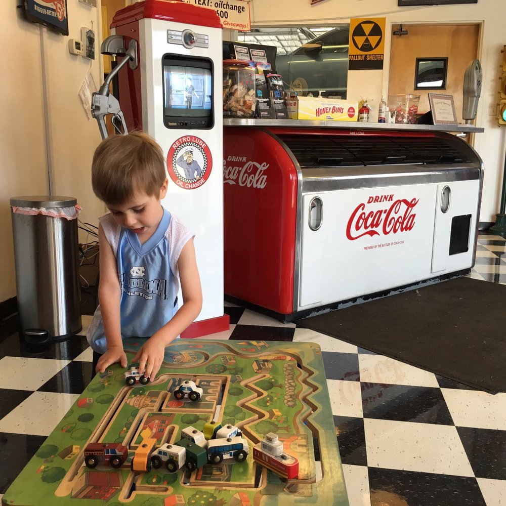 Retro Lube Oil Change - Oil Change Stations Near Me - Wilson, North Carolina