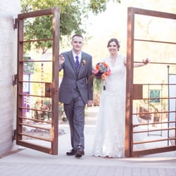 Tara Gray Weddings - Desert Botanical Gardens - Phoenix, AZ