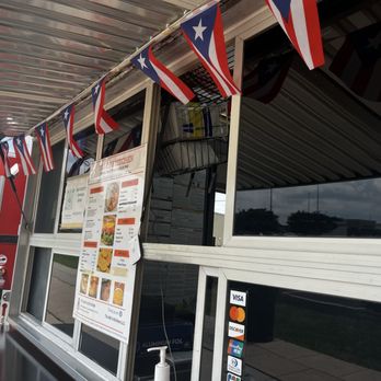 Tio Abi's Kitchen - Food Trucks Near Me - Philadelphia, Pennsylvania Tio Abi's Kitchen - Food Trucks Near Me - Philadelphia, Pennsylvania