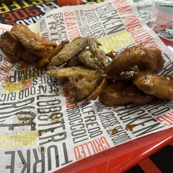 The Licking South Beach - Chicken Wings Only - appetizer - Soul Food Near Me - Miami Beach, Florida The Licking South Beach - Chicken Wings Only - appetizer - Soul Food Near Me - Miami Beach, Florida