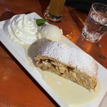 Ludwig's Biergarten - Apple strudel - German Near Me - Mountain View, California Ludwig's Biergarten - Apple strudel - German Near Me - Mountain View, California