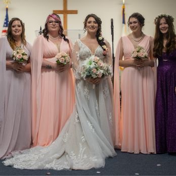 Color Contour Salon - Bridal Party - Hair Salons Near Me - Lynchburg, Virginia Color Contour Salon - Bridal Party - Hair Salons Near Me - Lynchburg, Virginia
