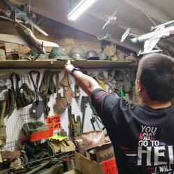 Aloha Surplus - Checking out the M1 helmets