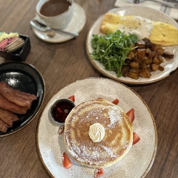 Graze - We love sitting at the counter! - Breakfast & Brunch Near Me - Ho-Ho-Kus, New Jersey