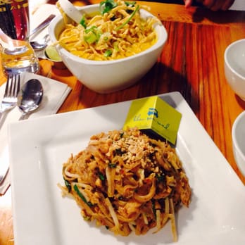 Khao San Road - pad Thai - Thai Near Me - Toronto, Ontario