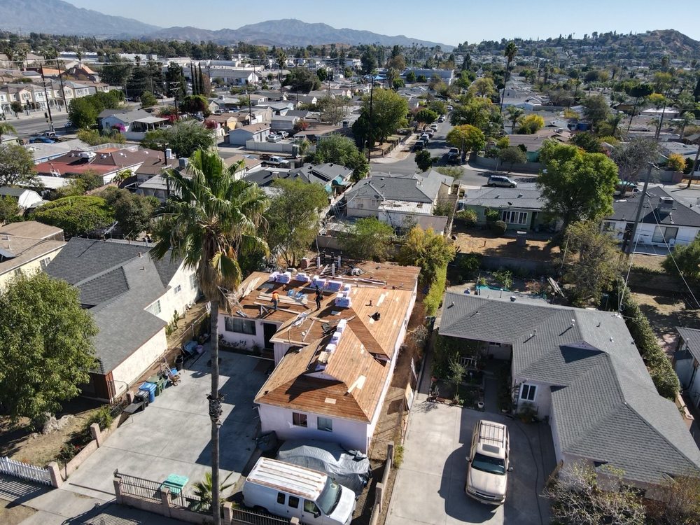Slide of Rafael and Iris Roofing