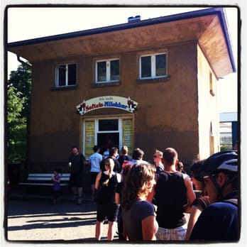Willy Vanilli - Ice Cream & Frozen Yogurt Near Me - Dresden, SN