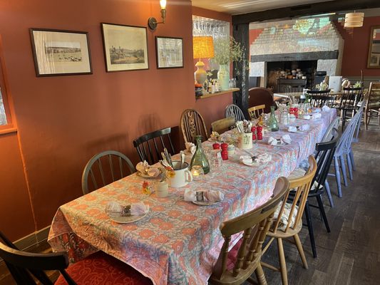 The Hollist Arms by null