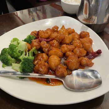 Shu House Restaurant - General Chicken - Szechuan Near Me - Kendall Park, New Jersey Shu House Restaurant - General Chicken - Szechuan Near Me - Kendall Park, New Jersey
