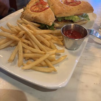 Chat 19 American Grill - Chicken B.L.T. - American Near Me - Larchmont, New York Chat 19 American Grill - Chicken B.L.T. - American Near Me - Larchmont, New York