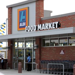 Entrance to Aldi - have a quarter ready for the shopping carts!  You will get it back - its more of a deposit!