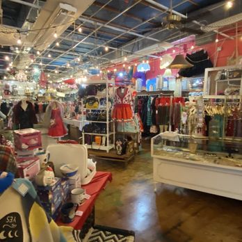 Pink House Boutique - Women's Clothing Near Me - Glendale, Arizona