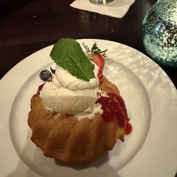 VAI's Italian Inspired- Kitchen + Bar - Celebration Bundt - Italian Near Me - Naperville, Illinois