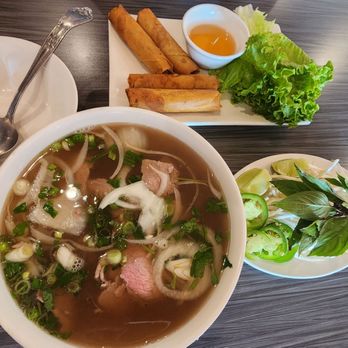 Pho Hut - Pho soup and rolls. - Vietnamese Near Me - Glendale, California Pho Hut - Pho soup and rolls. - Vietnamese Near Me - Glendale, California